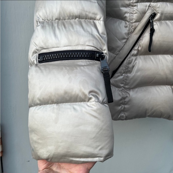 Andrew Marc puffer jacket size small - Picture 10 of 11